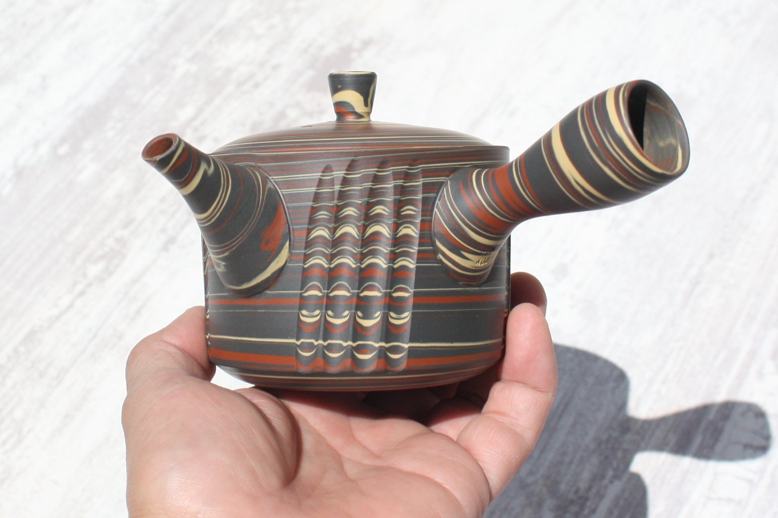  常滑焼　陶仙窯　練込切立型急須　セラメッシュ（陶製茶こし）| 常滑焼 急須 シンプルデザイン おしゃれ 焼き物 特産品 贈り物 プレゼント とこ販 茶器 和食器 陶器 陶磁器 ティーポット キッチン用品 キッチン雑貨 日本製 食器 紅茶 日本茶 愛知県 常滑市