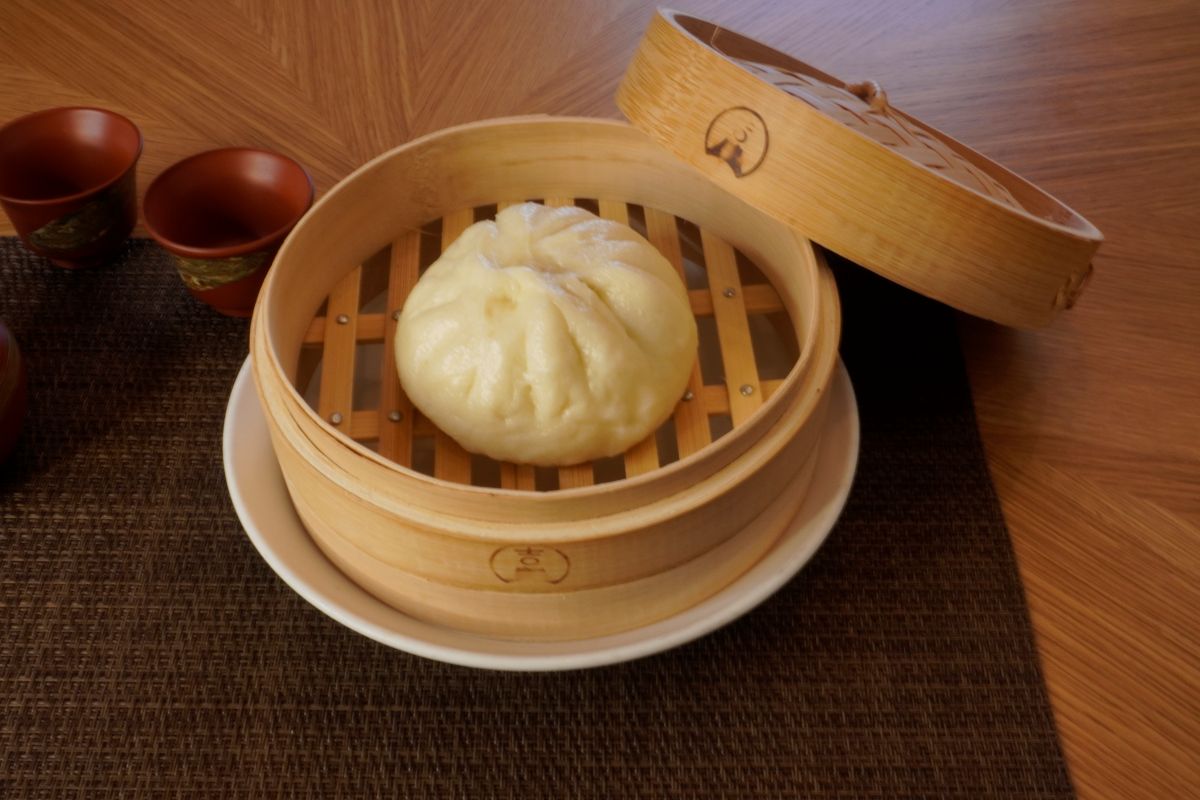 知多豚又焼入 久田の肉まん 6個|肉まん 中華 中華料理 惣菜 冷凍食品 電子レンジ 簡単調理 時短 家族 ランチ ディナー 点心 知多豚 こに豚 小西養豚場 中華料理久田 CHINESE TAKEOUT 久田 愛知県 常滑市
