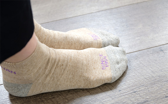 江南市の靴下ブランド「hacu」おすすめ3足セット（25-27サイズ） ／ 靴下 ソックス くつした パイルソックス ご当地 おしゃれ ロゴ入り 刺繍 シンプル かわいい hacu 送料無料 愛知県 No.082