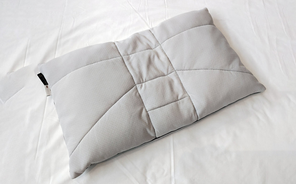 オーダーメイド枕プレミアム（手作りカバー付き）【ギフト券】 ／ まくら 高さ調整 枕選び 体圧測定 横向き対応 仰向き対応 選べる中材 日本製枕 綿100％枕カバー付き 来店型 愛知県 No.326