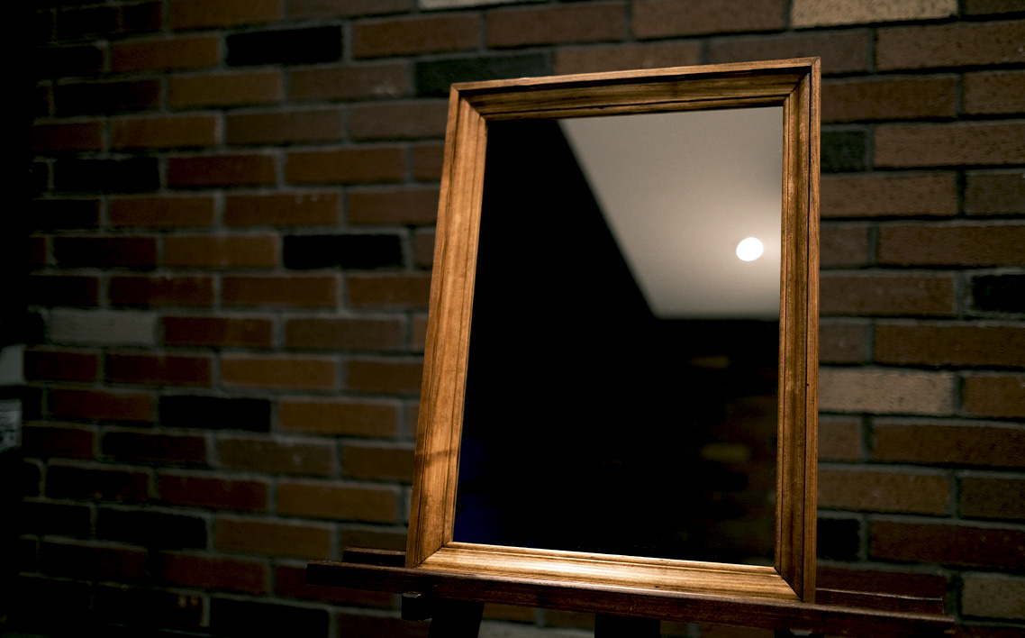 アメリカンデザイン　ウォールミラー　THE　CLASSIC【国産杉無垢材使用】 ／ インテリア 鏡 日本製 おしゃれ アンティーク 人気 壁掛け鏡 木製 国産杉 スギ 無垢 おすすめ ギフト 贈り物 プレゼント No.306