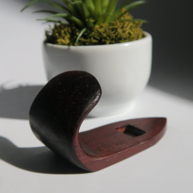 木製サムフック ヤナギサワ用 木製 サムフック 選べる 素材 シタン グラナディラ ボコーテ 肌触り 優しい素材 幅広い分野 中間的 サウンド 黒色 硬い木 茶褐色 黄色 杢目 柔らかい木 管楽器用 愛知県 小牧市 送料無料