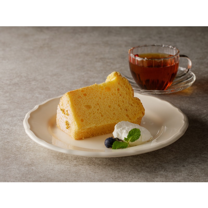 【年末年始限定】くんねこ　名古屋コーチンシフォンケーキ（桐箱入り）