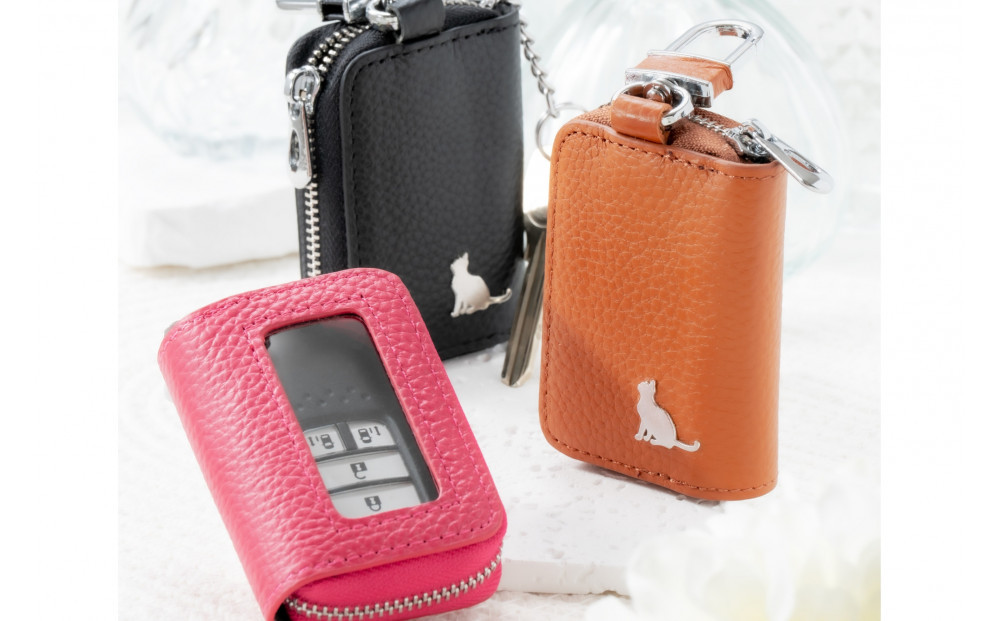 【本革スマートキーケース】＜ブラック＞ ねこ おしゃれ 可愛い コンパクト スリム 猫 レザー 窓つき 収納