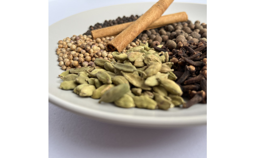 【テレビで紹介】愛知 知多 クラフトコーラ 240ml 3本 コーラ シロップ 飲料 ドリンク 炭酸割り ソーダ割り ミルク割り お酒 アイス アレンジ可能 相性抜群 愛知県産 レモン みかん 人気 おすすめ 大府市