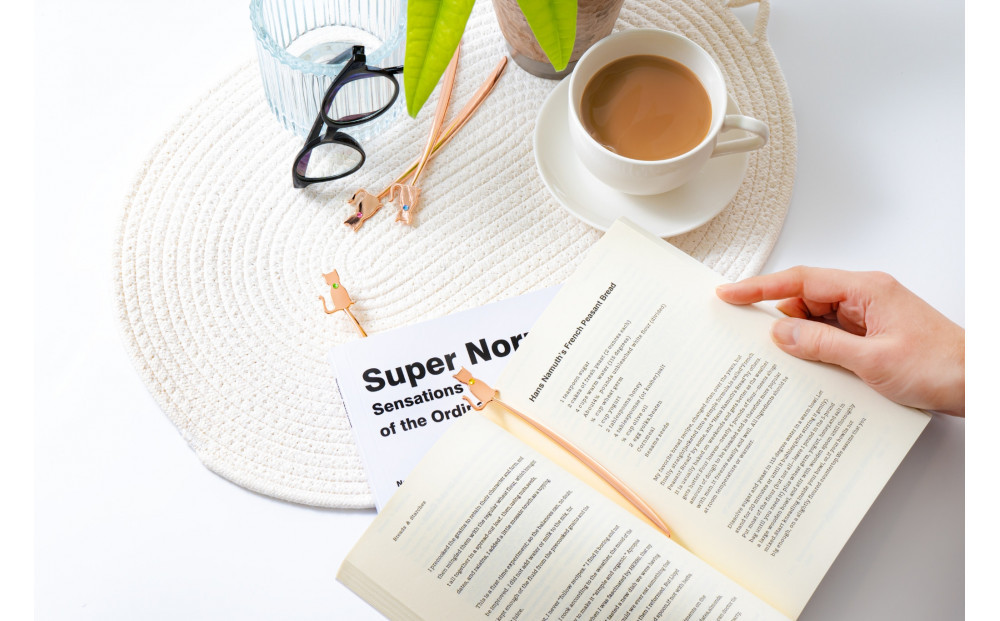 【誕生石ブックマーカー】＜9月 サファイヤ＞ 猫しおり 読書 おしゃれ 敬老の日 父の日 ブックマーク 栞 ねこ ギフト