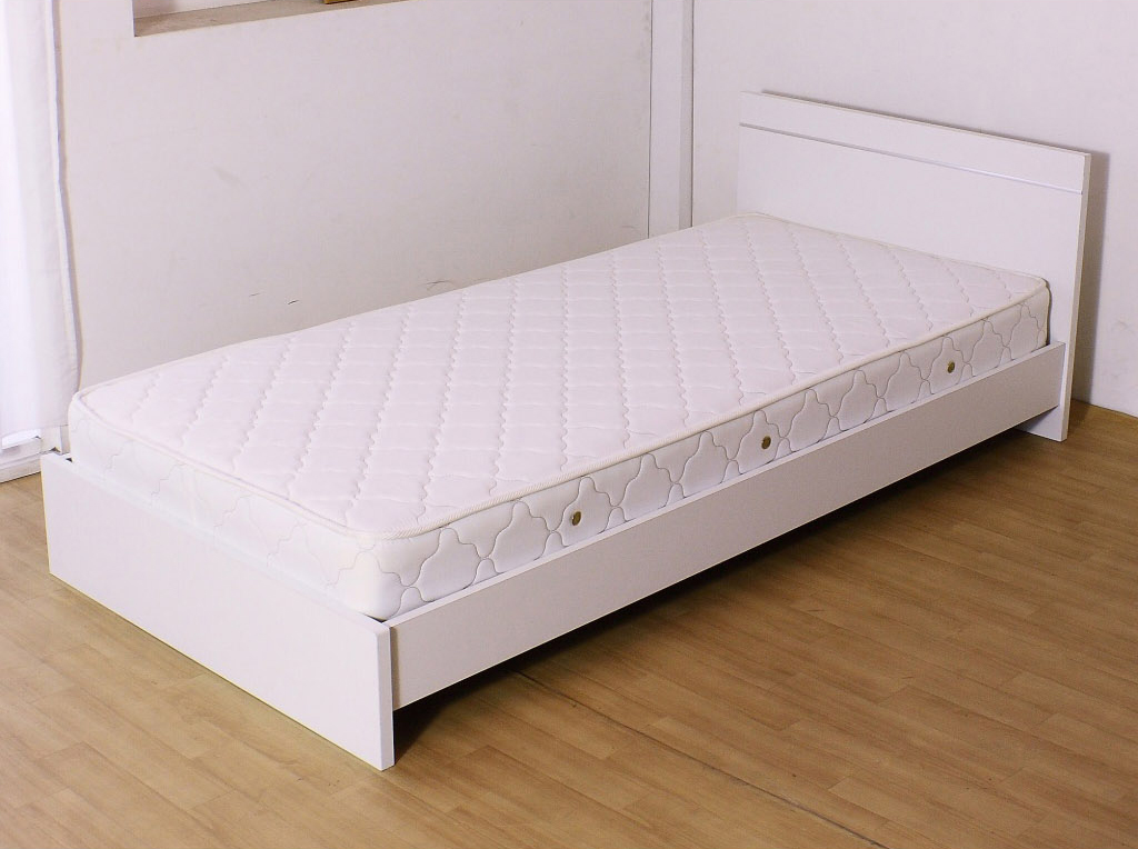 【組立サービス付】284　セミシングルサイズ　パネル型ラインデザインベッド　国産ポケットコイルマットレス(108618)付(ホワイト)（1377）