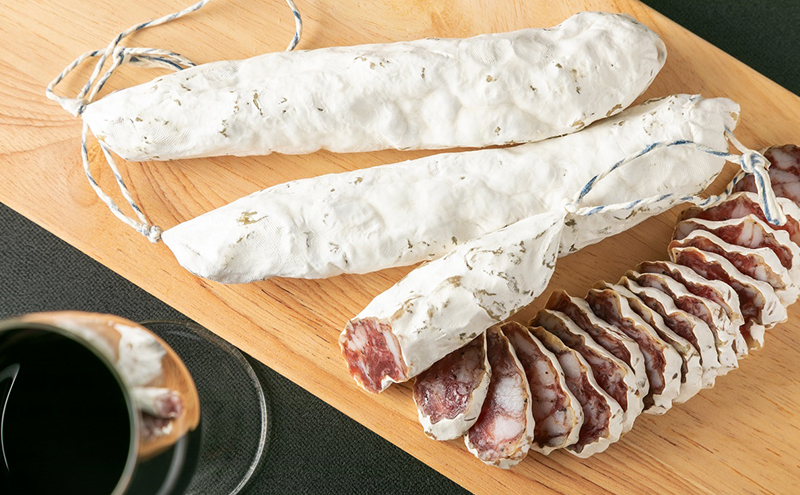 サラミ 4種 セット ゴシック シャルキュトリー ソーセージ ウィンナー ウインナー 燻製 詰め合わせ ギフト 贈答 贈答品 肉 お肉 豚肉 豚 ポーク 熟成肉 加工食品 加工品 白カビ つまみ おつまみ 酒のつまみ 冷蔵 冷蔵配送 愛知 愛知県 日進市