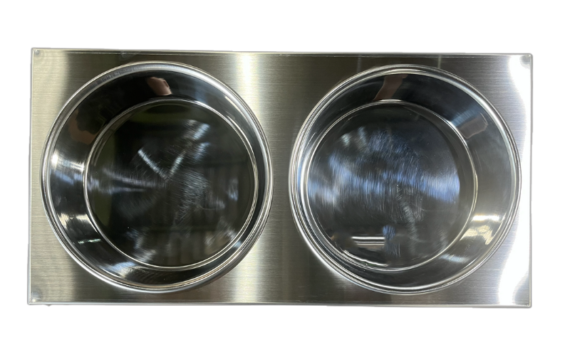 ごはん台 大きなわんちゃんのごはん台（中） ペット ペット用品 犬 テーブル 食事 給水 エサ台 オールステンレス 日進市 愛知県