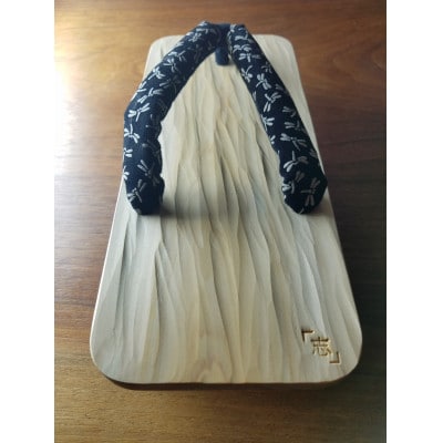 郡上踊り　踊り下駄　槍鉋(やりかんな)下駄　男性用Lサイズ　鼻緒/トンボ【1291969】