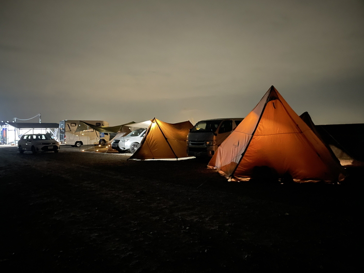 【浜オートキャンプ場】デイキャンプ1サイト区画(2～5名)利用券｜宿泊 旅行 体験 アウトドア バーベキュー BBQ 日の出 海 愛知県 美浜町