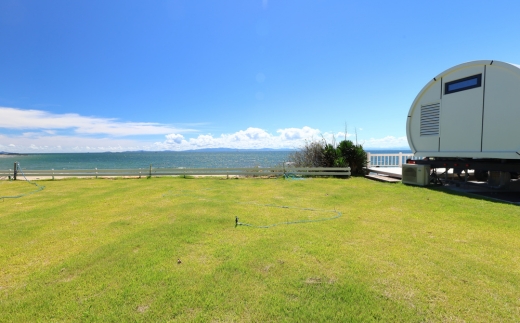 【ビーチフロント】【知多半島　美浜町】トレーラーハウス　ペア宿泊券　夕食付
