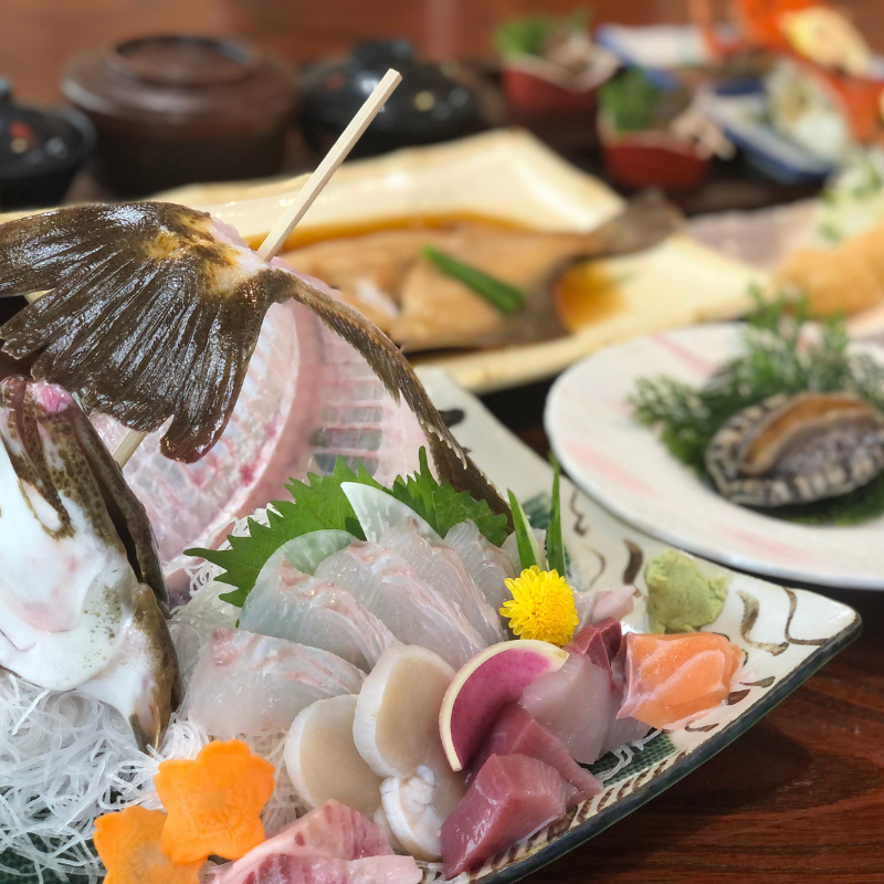 活魚料理「ひらめ亭」のお食事券 9000円｜チケット 魚介 海鮮