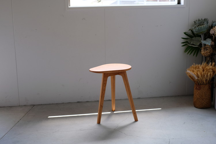 〈選べる〉coffee table Tino Middle（コーヒーテーブル　ティノ　ミドル） Nature (ナチュール) / Cheri (チェリ) 　※北海道・沖縄・離島への配送不可 ｜ 木製 ミニ テーブル 手作り 小ぶり 愛知県 幸田町 送料無料