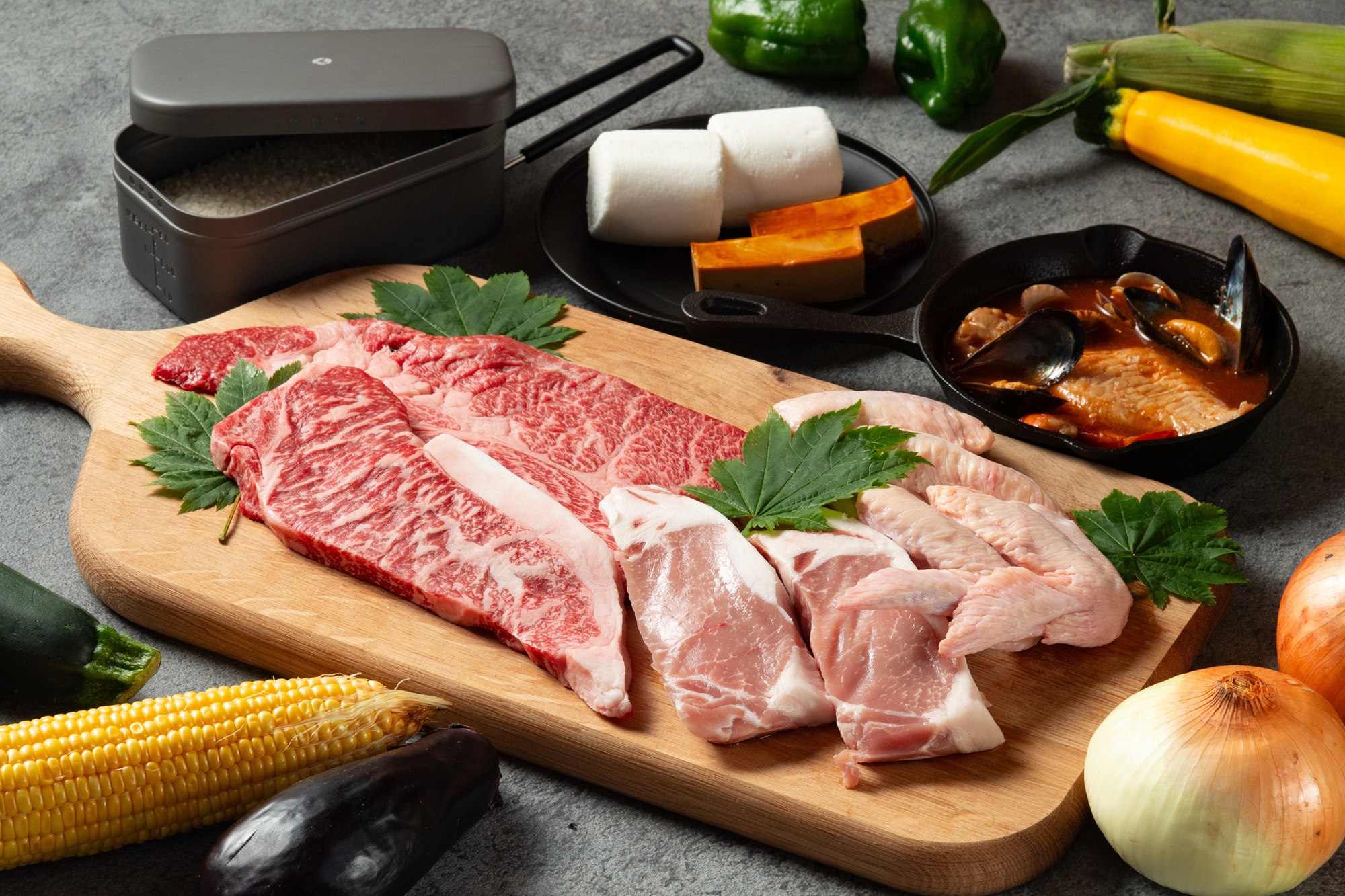 愛知県最大級！全室プライベートサウナ付き SHITARA VILLAGE 宿泊ギフト券(10,000円分) 宿泊券 グランピング サウナ プライベートサウナ 旅行券 旅行 キャンプ バーベキュー -042