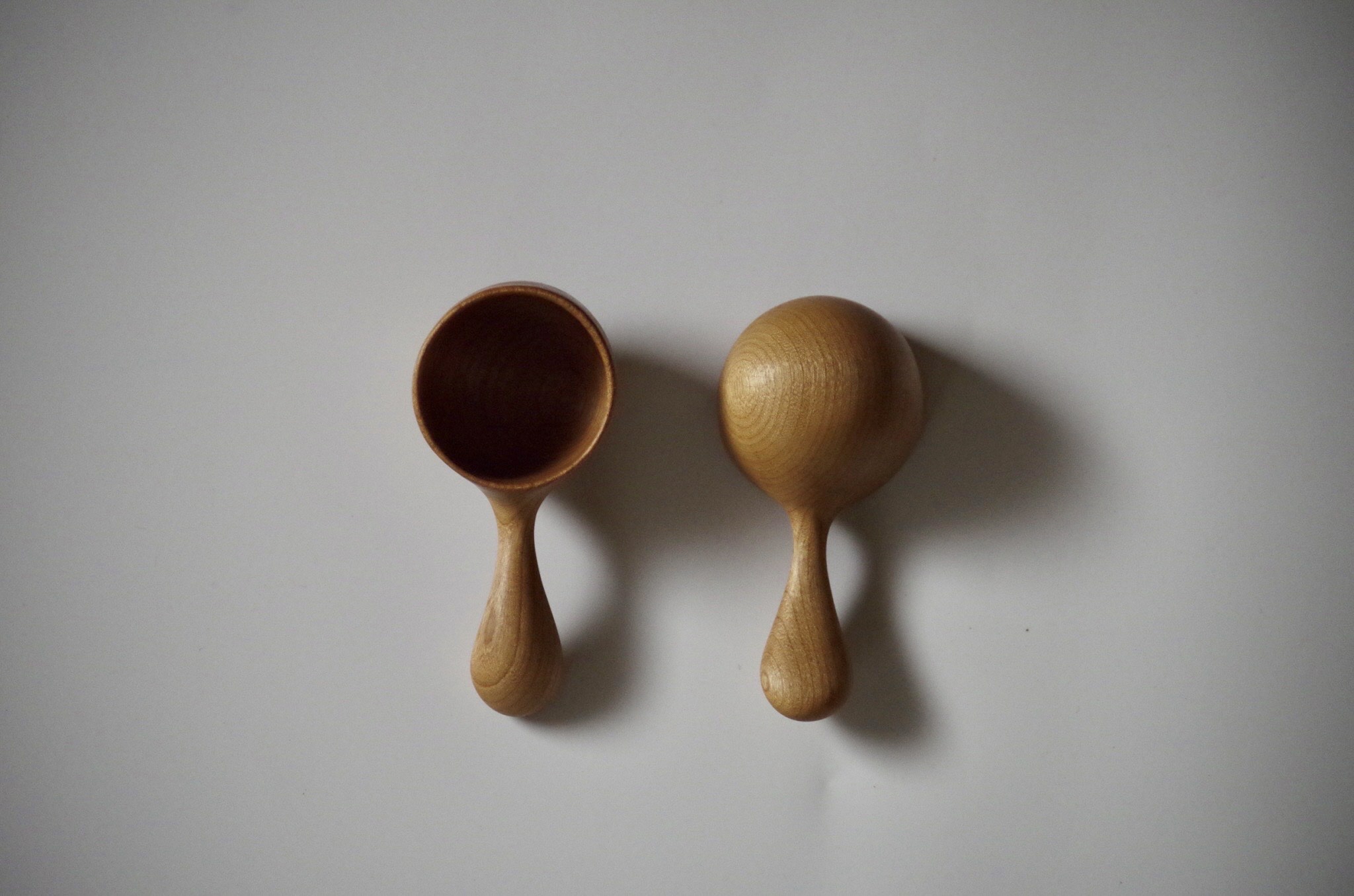 国産 山桜のコーヒーメジャー 桜材 削り出し コーヒー メジャー スプーン すり切り 1杯分 豆 10ｇ 料理 調理器具 -030