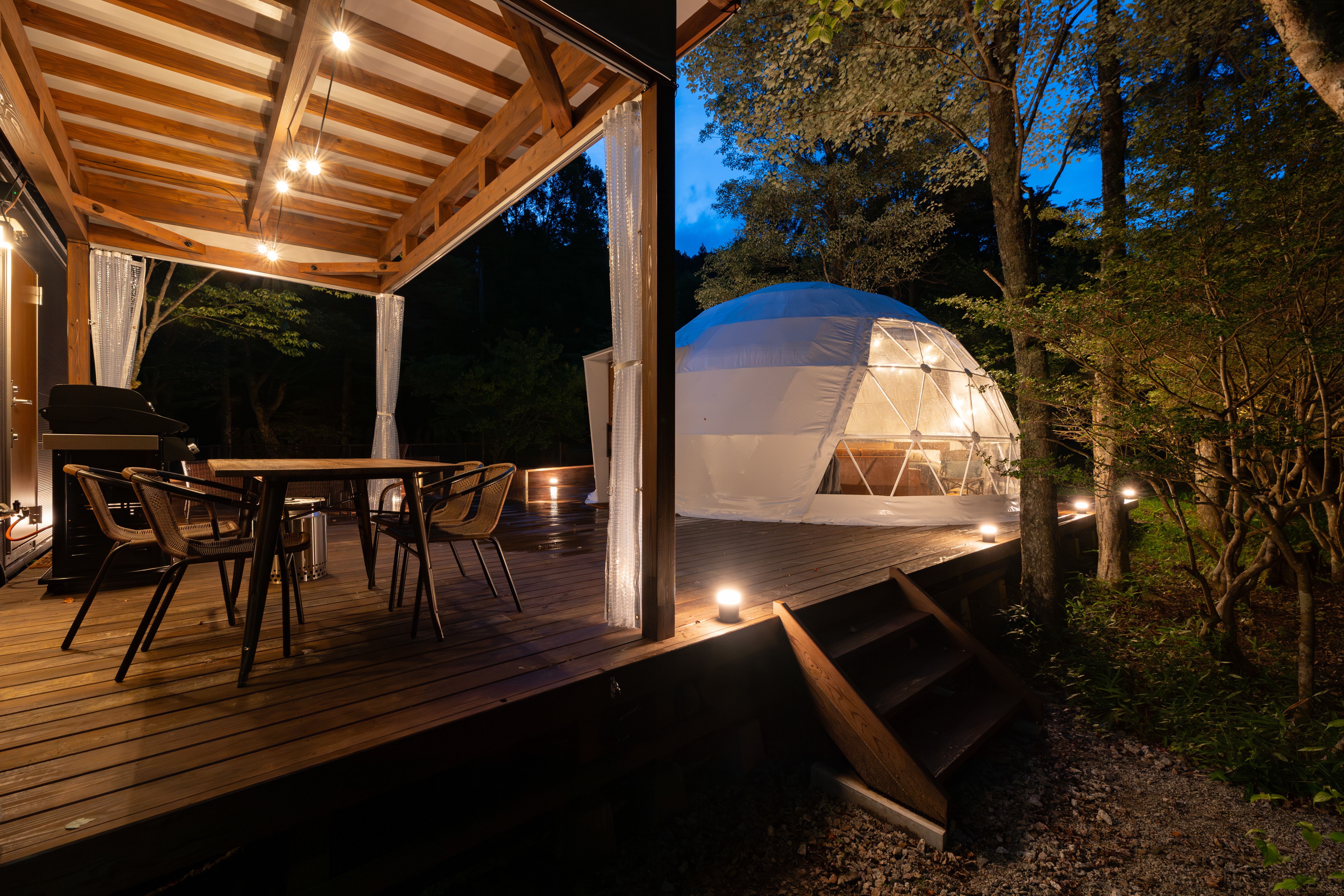 愛知県最大級！全室プライベートサウナ付き SHITARA VILLAGE 宿泊ギフト券(10,000円分) 宿泊券 グランピング サウナ プライベートサウナ 旅行券 旅行 キャンプ バーベキュー -042