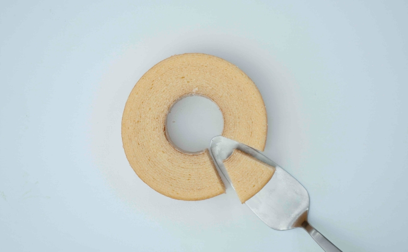 バウムクーヘン ギフト B [ ソフトバウム(ホール) 1個 ハードバウム(カット) 5個 専門店 職人 手焼き ソフトタイプ ハードタイプ 食べ比べ バームクーヘン おやつ デザート 洋菓子 お取り寄せ グルメ 人気 個包装 セット]