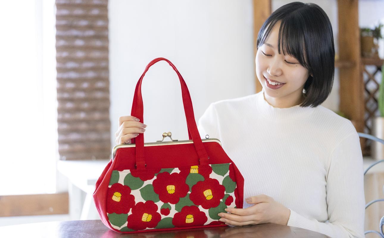 【ネイビー（無地）】つらくてがんばれない時、「まぁ、このバッグだけは、かわいいわー」と少し元気になってもらえる。そんな想いを込めて、ひとつひとつ手作りでつくるハンドバッグ。Handmade Handbags by G3sewing がま口バッグ【手提げ ハンドメイド ギフト 母の日 誕生日 お祝い 30代 40代 50代 60代 女性 レディースバッグ 三重県 四日市市 ふるさと納税】