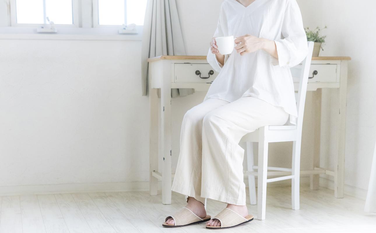 ルームシューズの理想形。天然素材、静音性、高反発クッションで足にやさしい、コルクでむれにくい、綿や麻の素材で、春夏らしいデザイン。「バークオブケイ」コルクルームシューズ爽（Made in Japanの高品質）（春夏デザインバージョン）Ｍサイズ(25.0cm) カラー：藍【スリッパ、室内履き、シューズ、靴、リビング、ビジネス、インテリア、三重県、四日市市、ふるさと納税】