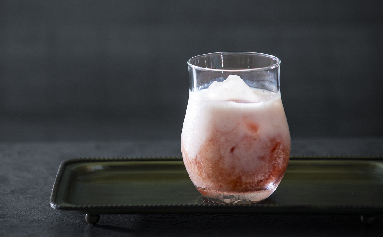 四日市認定地場特産品【泗水十貨店（しすいじっかてん）】苺の飲む酢　２本セット