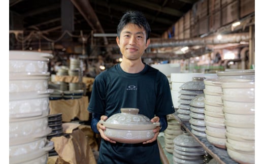 【萬古焼（ばんこやき）】三島土鍋8号 セラミックコーティング加工 内山製陶所 【土鍋 2～3人用 セラミック 直火用 電子レンジ対応 お手入れ簡単 食洗器対応 三重県 三重 四日市市 四日市 四日市市ふるさと納税 四日市ふるさと納税】