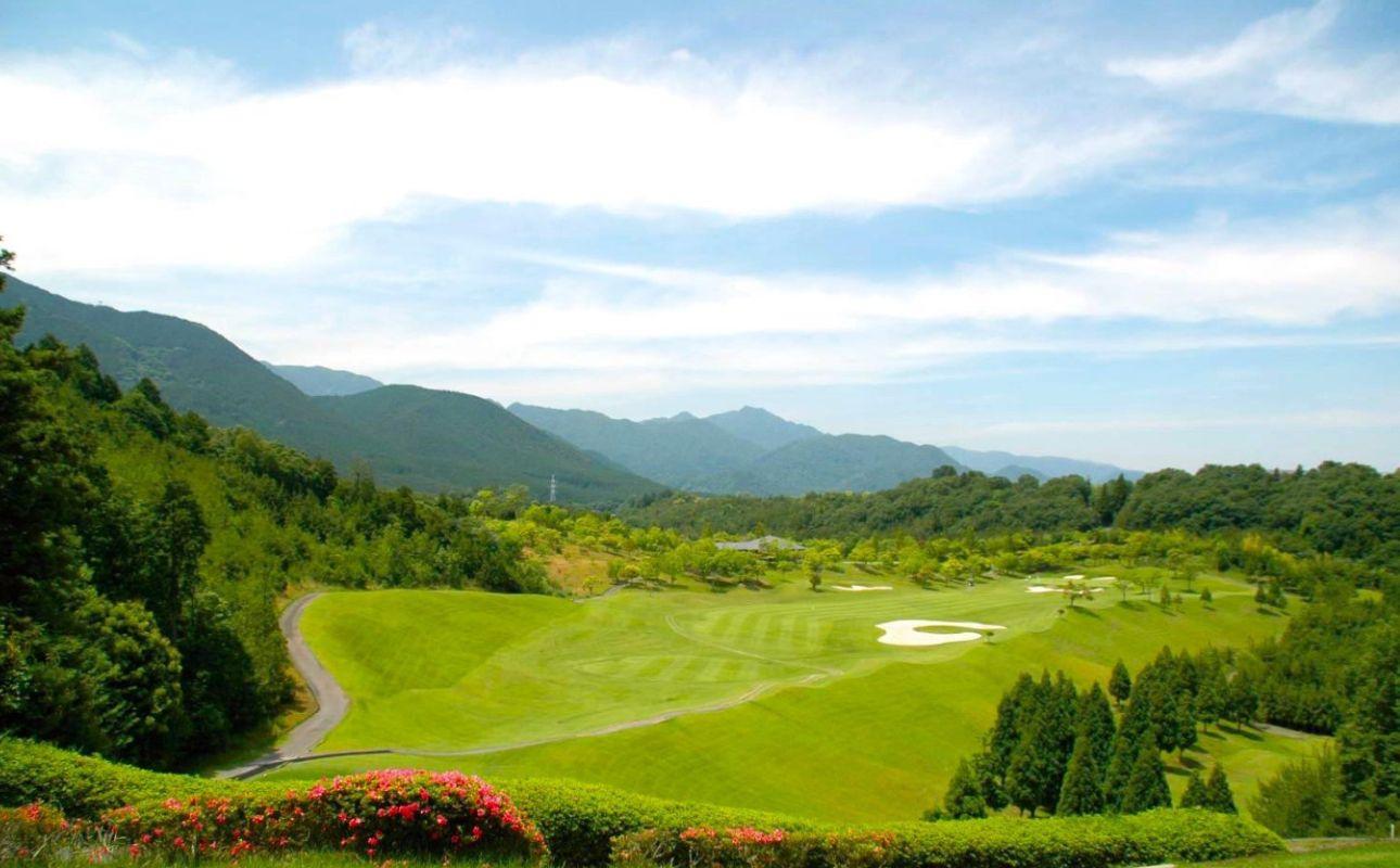 ゴルフ5カントリー四日市コース　プレー代にも使える施設利用券1,000円×15枚