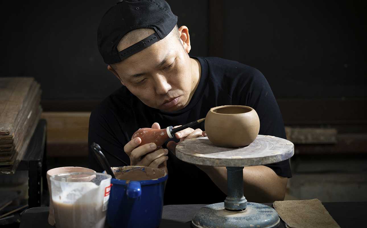 【萬古焼（ばんこやき）】表現技法で萬古焼に新風を吹き込むアーティスト谷口純一 象嵌技法（ぞうがんぎほう） 「パンダ抹茶茶碗」　【谷口純一　パンダ　熊猫　抹茶　1点もの　一珍　三重県 四日市市 四日市】