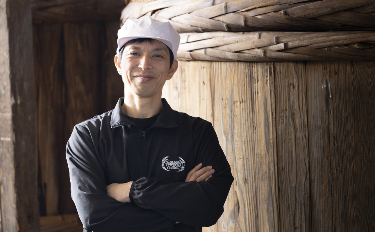 ãã©ã¹ãã£ãã¯ãã¹ãã³ã¬ã¹ã®æ¡¶ãšã¯ç°ãªãããçŸå¹Žæšæ¡¶ããªãã§ã¯ã®å³ãããã嵿¥100幎以äžç¶ããåžå°ãªæšæ¡¶ä»èŸŒã¿ã®äŒå¢è6ç¹ã»ããïŒäžžå€§è±é€æ²¹200mlãçœé€æ²¹200mlãéŠããœãã360mlãéŠãã€ã360mlã米麹å³å500gãèµ€ã ã500gïŒã倩ç¶éžé æäœããããããã人æ°ããã¬ãã¢ã ãé«è©äŸ¡ãåºèº«ãè©°ãåãããã®ãããå®¶åºãåœç£ãèª¿å³æã寿åžãéãæçãäžéçã忥åžåžããµãããšçŽçšã