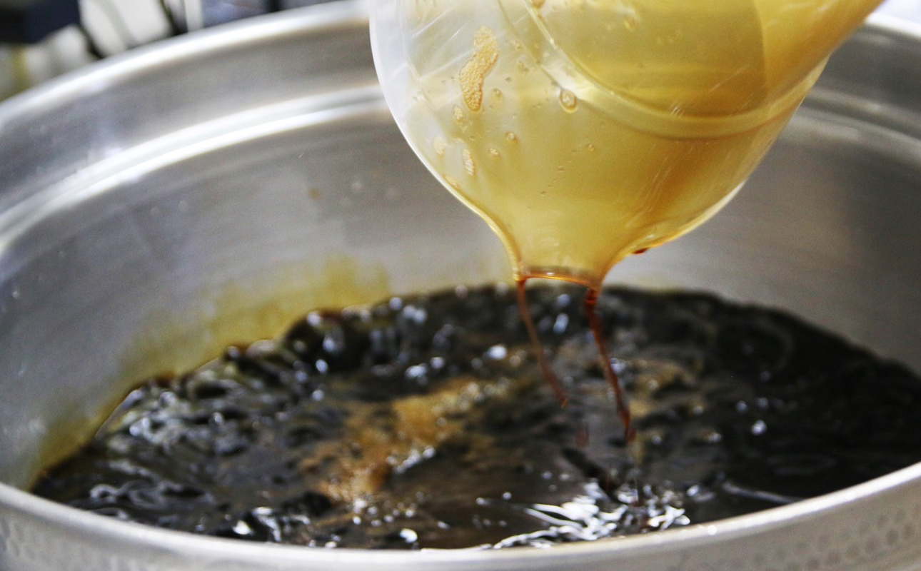 三重県産のブランドポーク「さくらポーク」を使用した、つくだ煮屋のたまり叉焼（チャーシュー）1個【チャーシュー丼 丼ぶり どんぶり 豚肉 ぶた たまり醤油  ごはんのお供 おかず おつまみ 晩酌 三重県 四日市市 ふるさと納税】