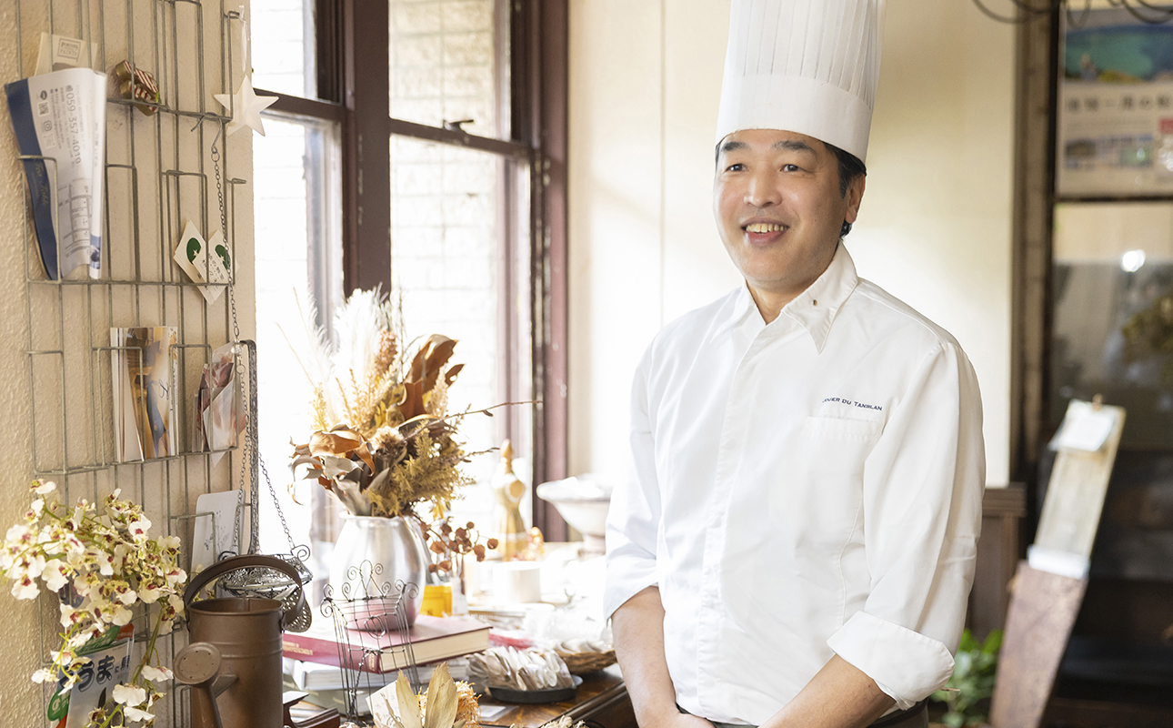 パティシエのセンスが引き立つ銘店「タンブラン」ケーキ・焼菓子引換券3,000円分 口コミ高評価の季節のケーキや焼菓子を楽しめる 記念日・手土産にも最適【洋菓子 焼き菓子 お取り寄せ 通販 誕生日 母の日 父の日 生クリーム いちご 苺 抹茶 チョコレート モンブラン タルト 栗 芋 クッキー マカロン マドレーヌ フィナンシェ おすすめ 人気 ランキング フルーツ 三重県 四日市市 ふるさと納税】
