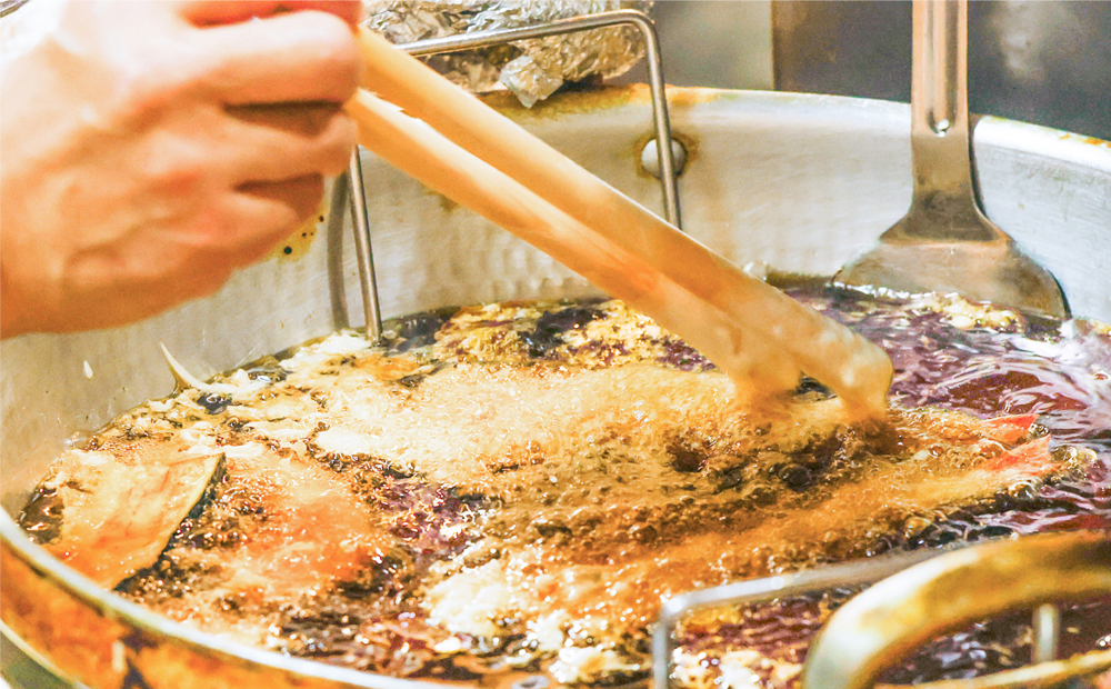 天扶良 きく桜「お食事券」 5,000円分 【食事券 江戸前 天ぷら 九鬼 ごま油 太白 萬古焼 ごはん土鍋 伊勢蔵 三重県 四日市市 四日市】