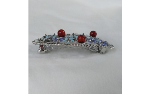 1618　珊瑚髪留め・小判（ムラサキ）