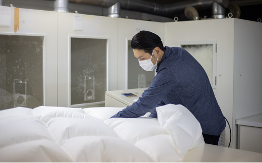 977【ドイツ製プレミアムバティスト生地】軽くて蒸れない羽毛肌掛けふとん（ダウンケット）【ポーランドプレミアムマザーグース95％】