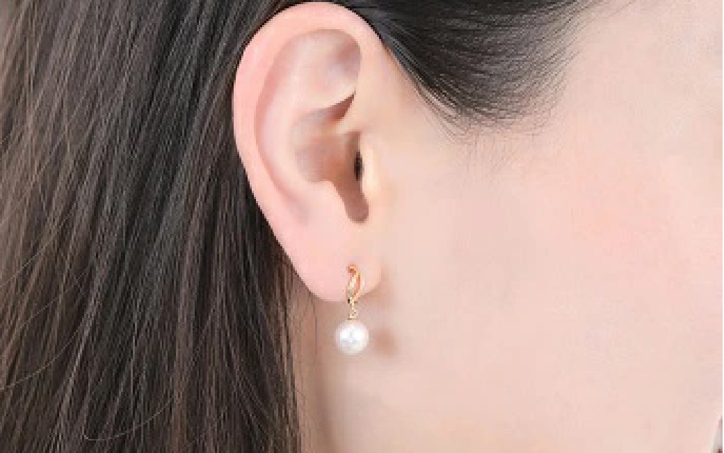 706　K18YGあこや本真珠ピアス　カーブライン　7mmUP  K18イエローゴールド　あこや真珠　ピアス　伊勢志摩　アクセサリー　ジュエリー　フォーマル　カジュアル　ギフト　伊勢市　18金　人気　カーブライン