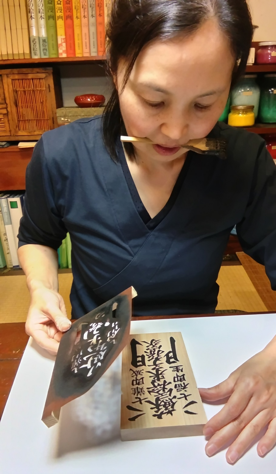 2204　手摺り木札の伊勢の注連縄【中】　玄関用