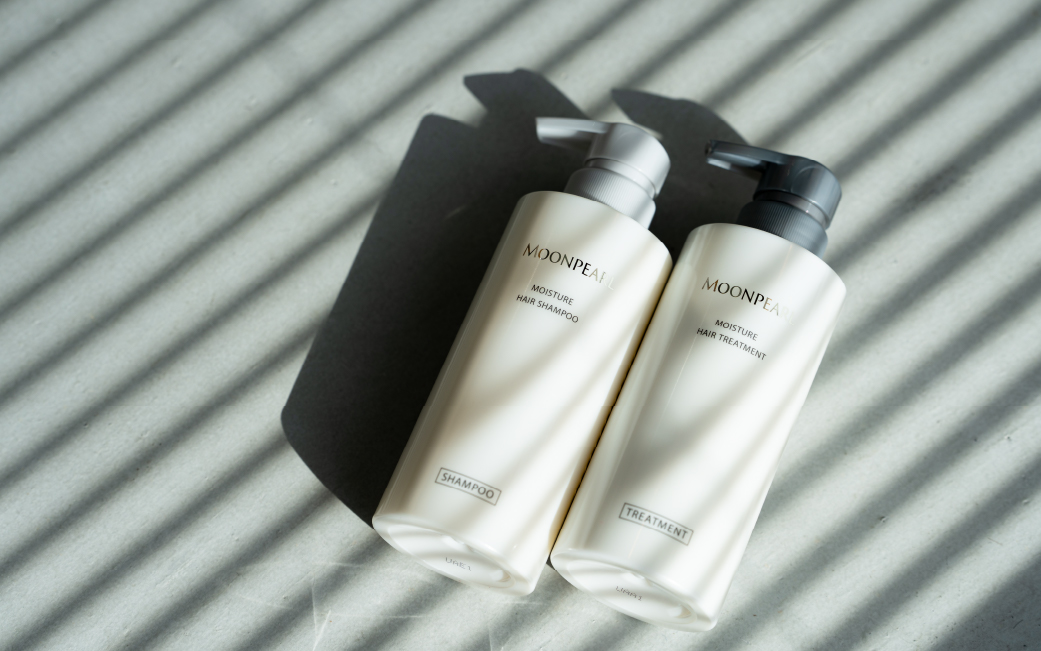 1529　ムーンパール　モイスチャー　ヘアケア 2点セット　ミキモトグループ 御木本製薬　シャンプー　トリートメント　伊勢志摩産真珠成分　伊勢志摩海藻成分　ノンシリコン　パラベンフリー　ホテルアメニティー　フローラルの香り　うるおい　ツヤ　エイジングケア　コシ　エイジングケア　コシ　まとまり