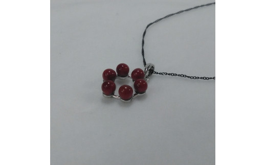 1620　珊瑚ペンダント・サークル