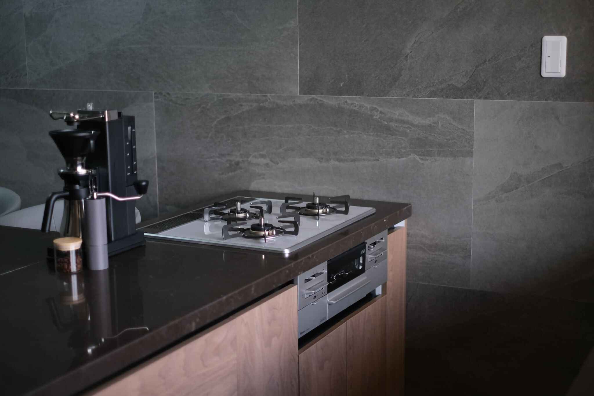 2011 ãå¹³æ¥éå®å®¿æ³åžã1æ£è²žå ãã©ãã£ãŒããªãŸãŒããŽã£ã©ïŒ2åæ§åïŒãäžéçãå®¶æãæž©æ³ãäŒå¢ãããããç¬ãã°ã©ã³ãã³ã°ããªãŸãŒããäŒå¢ç¥å®®ã芳å
ãã1æ£è²žãããããã³ä»ãã ããŒããã¥ãŒãå€«å©Šå²©ãæµ·æ°ŽæµŽãã°ã«ãŒãã¹ãã€ãã³ã³ãããã¢ã ã貞ãå¥èãã²ã¹ãããŠã¹ãé§è»å Žä»ãã ãªãŒã·ã£ã³ãã¥ãŒ