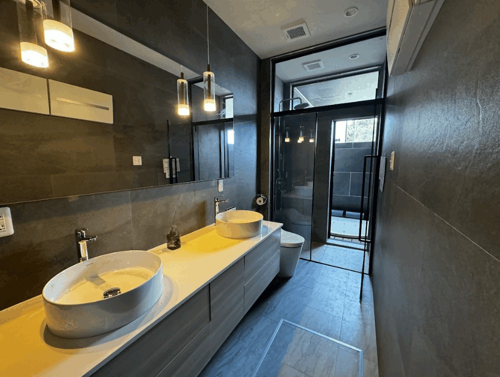 2011 ãå¹³æ¥éå®å®¿æ³åžã1æ£è²žå ãã©ãã£ãŒããªãŸãŒããŽã£ã©ïŒ2åæ§åïŒãäžéçãå®¶æãæž©æ³ãäŒå¢ãããããç¬ãã°ã©ã³ãã³ã°ããªãŸãŒããäŒå¢ç¥å®®ã芳å
ãã1æ£è²žãããããã³ä»ãã ããŒããã¥ãŒãå€«å©Šå²©ãæµ·æ°ŽæµŽãã°ã«ãŒãã¹ãã€ãã³ã³ãããã¢ã ã貞ãå¥èãã²ã¹ãããŠã¹ãé§è»å Žä»ãã ãªãŒã·ã£ã³ãã¥ãŒ