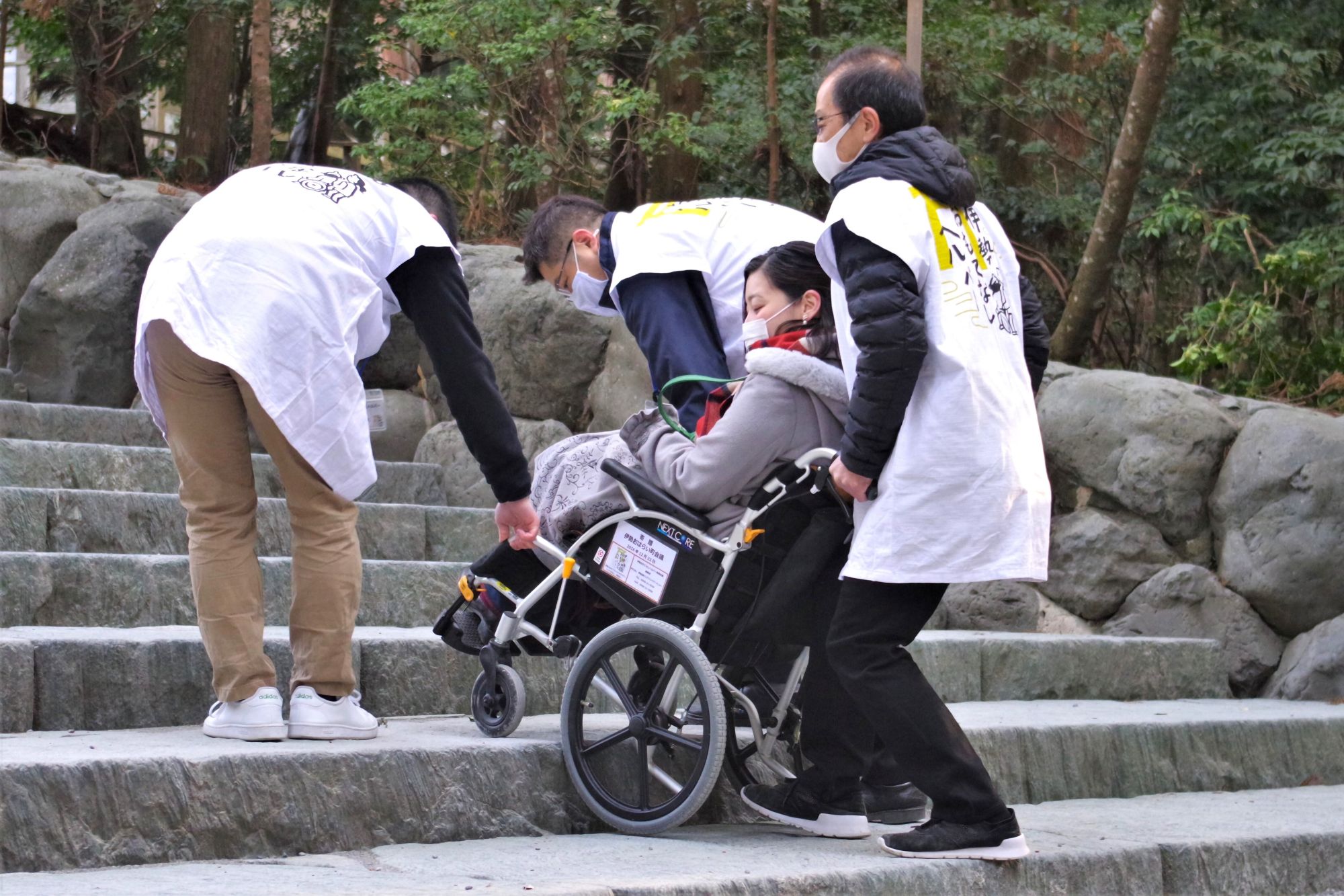 2031 伊勢おもてなしヘルパー（ヘルパー2人派遣）１回利用券　神宮 内宮 車いす