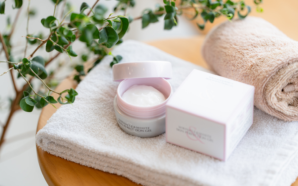 809 ミキモト　コスメティックス　リンクル＆ホワイト　スキンパーフェクション　ジェルN　御木本製薬　伊勢志摩産真珠成分　超純水 オールインワン スキンケア　 医薬部外品 シワ改善 美白 無香料 無着色 パラベン不使用 アルコールフリー アレルギーテスト済み　ベタつきなし しっとり