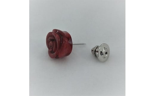 1322珊瑚ピンブローチ・バラ