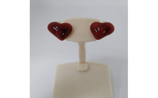 1063珊瑚ピアス・ハート