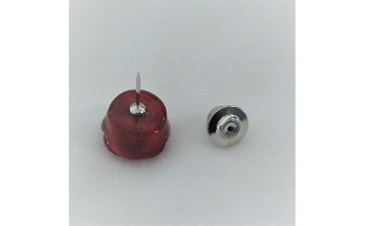 1322珊瑚ピンブローチ・バラ