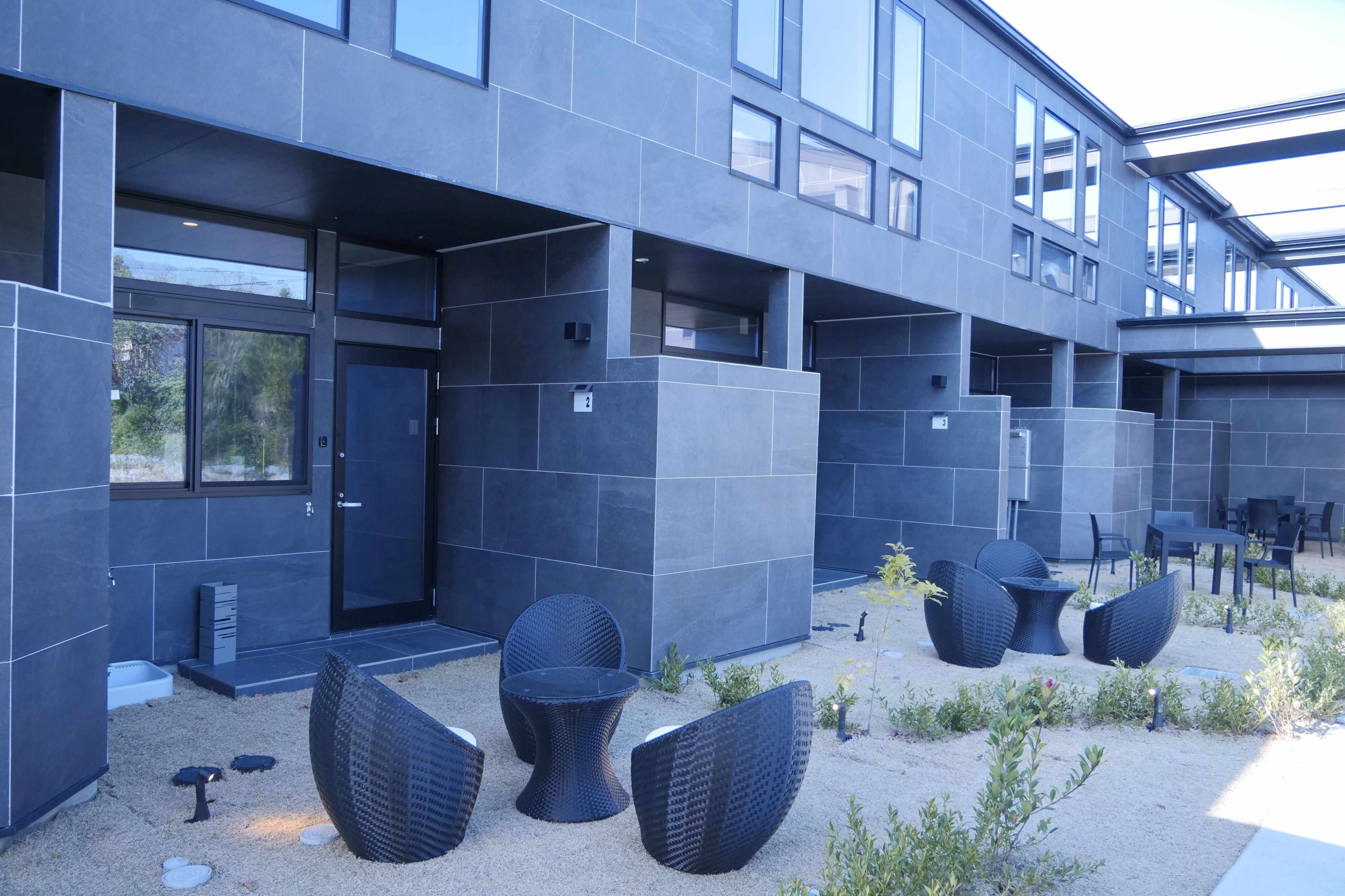 1905 ãã©ãã£ãŒããªãŸãŒããŽã£ã© 1æ£è²žã宿æ³åžïŒæå€§6åæ§ãŸã§å®¿æ³å¯èœïŒãäžéçãå®¶æãæž©æ³ãäŒå¢ãããããç¬ãã°ã©ã³ãã³ã°ããªãŸãŒããäŒå¢ç¥å®®ã芳å
ãã1æ£è²žãããããã³ä»ãã ããŒããã¥ãŒãå€«å©Šå²©ãæµ·æ°ŽæµŽãã°ã«ãŒãã¹ãã€ãã³ã³ãããã¢ã ã貞ãå¥èãã²ã¹ãããŠã¹ãé§è»å Žä»ãã ãªãŒã·ã£ã³ãã¥ãŒ