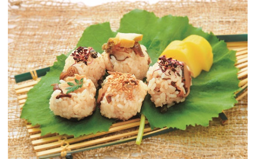 1001　〈伊勢せきや〉美しくに　楽　アワビ　貝　だし　ごはんの素　ホタテ　ほたて　つぼやき　ギフト　自宅