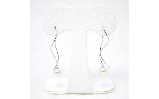 302　アコヤ真珠7.5mmピアス(K18WG)　パール 宝石 アクセサリー ジュエリー 伊勢志摩 伊勢市 結婚式 入学式 ギフト 贈り物 フォーマル プレゼント 誕生日 本真珠 ホワイトゴールド