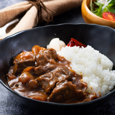 松阪牛 すね肉 (カレー・シチュー用) 1kg(500g×2P)【配送不可地域：離島】【1486003】