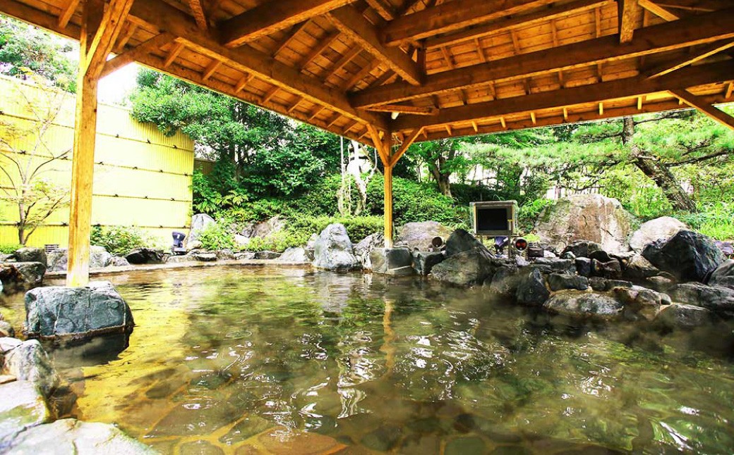 東建多度カントリークラブ・名古屋×ホテル多度温泉 1泊3食付 全日ワンラウンド利用券 2名様分 ゴルフ ゴルフ場 ワンラウンド スポーツ 宿泊券 宿泊チケット チケット 券 温泉 ホテル 三重県 桑名市